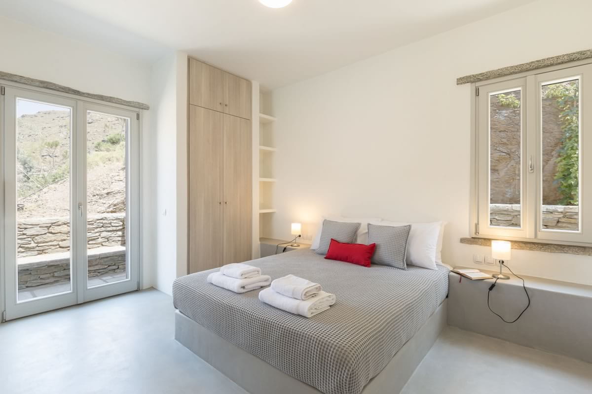 Πολυτελές Studio δύο δωματίων προς ενοικίαση, Παραλία Ξύλα, Κέα, Κυκλάδες